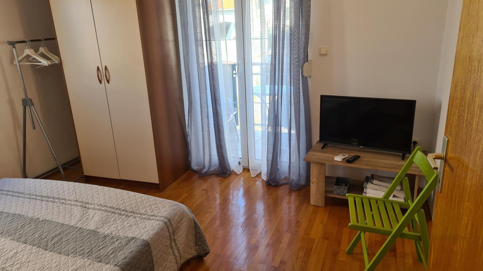Apartments Luna Sveti Filip i Jakov Exterior foto