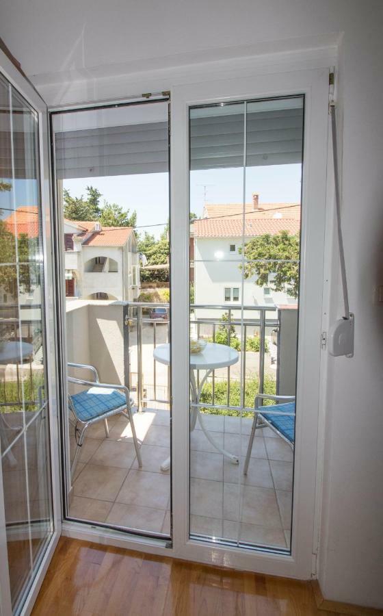 Apartments Luna Sveti Filip i Jakov Exterior foto